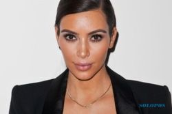 Jengkelnya Kim Kardashian Dituding Upload Foto Editan