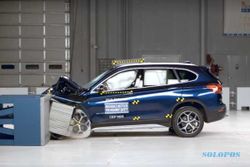 MOBIL BMW: Diuji Tabrak, SUV New X1 Raih Hasil Memuaskan