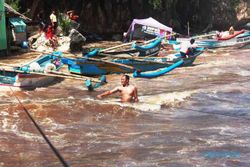 BADAI DAHLIA : Nelayan Pesisir Selatan DIY Diimbau Tak Melaut Dulu