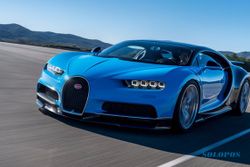 MOBIL SUPER: Bugatti Chiron Catat Top Speed 380 Km/Jam di Sirkuit