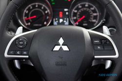 INDUSTRI OTOMOTIF: Mitsubishi Curangi Efisiensi BBM Outlander Juga?