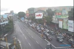 INFO LALU LINTAS : Rabu Sore, Simpang Condongcatur Padat Kendaraan
