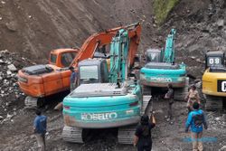 PERTAMBANGAN BOYOLALI : Sidak Temukan 8 Alat Berat, 5 Disembunyikan di Balik Tebing Kali Apu