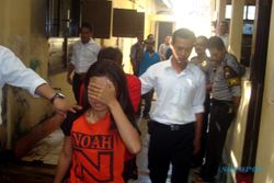 NARKOBA SRAGEN : Bawa Trihex 1.953 Butir, Sepasang Remaja Ditangkap