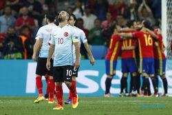 HASIL AKHIR SPANYOL VS TURKI : La Furia Roja Menang Telak 3-0