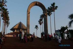 LEBARAN 2016 : Ustadz Bakrim Ma'az Ingatkan Umat Jangan Utamakan Dunia