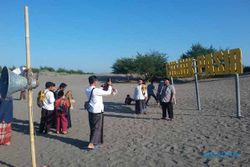 RESTORASI GUMUK PASIR : Pantai Rakyat di Cemoro Sewu Terancam Lenyap