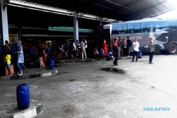 ANGKUTAN UMUM GUNUNGKIDUL : Lebaran Usai, Terminal Dhaksinarga Kembali Sepi