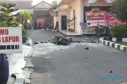 BOM SOLO : Bom Bunuh Diri di Mapolresta Solo, 1 Orang Tewas