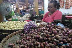 HARGA KEBUTUHAN POKOK : Setelah Cabai, Kini Bawang Merah dan Bawang Putih Melonjak Hingga Rp60.000