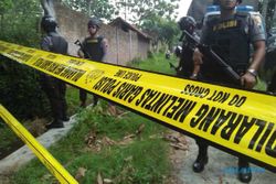 PENGGEREBEKAN DENSUS 88 : Dua Pasutri di Tulung Ditangkap Terkait Bom Mapolresta Solo