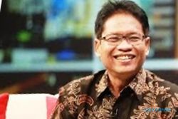 KISAH UNIK : Penggagas Kafe Jamban Jalan Kaki Semarang-Jakarta demi Temui Presiden