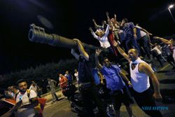 KRISIS TURKI : 60 Orang Tewas, Lebih dari 1.500 Tentara Pembangkang Ditangkap Usaha Seusai Kudeta