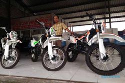 PENJUALAN MOTOR : Komunitas Trail Bertumbuh, Penjualan Viar Terdongkrak