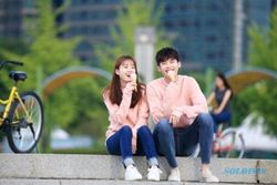 DRAMA KOREA : MBC Rilis Foto “Kencan” Lee Jong Suk dan Han Hyo Joo