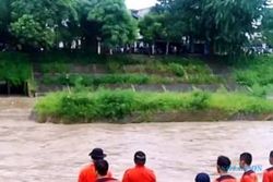 BANJIR SEMARANG : Normalisasi Sungai Semarang Dimulai 2017