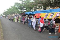 HAJI 2016 : Sepi Pembeli, Pedagang Oleh-Oleh di Donohudan Mengeluh