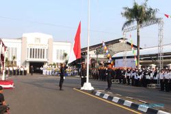 HUT KEMERDEKAAN RI : BUMN di DIY Gelar Upacara Bendera di Stasiun Tugu