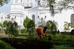 TATA KOTA SEMARANG : Penataan PKL Kota Lama Semarang Tiru Belanda