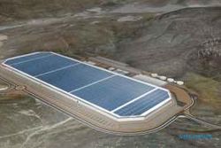 TEKNOLOGI TERBARU : Menilik Pabrik Baterai Raksasa Tesla di Tengah Gurun
