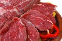 KEBUTUHAN POKOK KLATEN : Daging Ayam Suntik Ditemukan di Pasar Induk Klaten