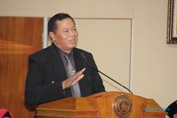 Ketua PGRI Solo Raih Gelar Doktor Ilmu Hukum di UNS