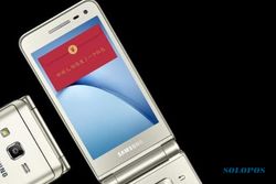 Smartphone Flip Samsung Galaxy Folder 2 Akhirnya Rilis