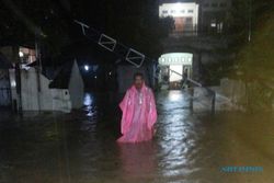 BENCANA ALAM TRENGGALEK : Hujan 3 Jam, Banjir dan Longsor Terjang Watulimo