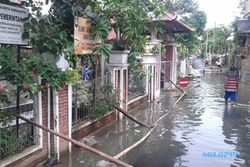 BANJIR SOLO : Taman Cerdas Gandekan Tergenang, Begini Penampakannya