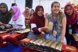 1.087 Pendaftar, Hanya 637 Mahasiswa Asing Lolos Belajar Soal Indonesia