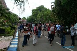 PENATAAN PKL PONOROGO : 4 November, Seluruh PKL Ponorogo Harus Pindah ke Jl. Suromenggolo