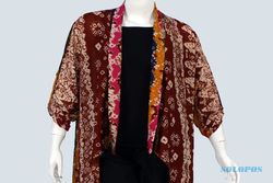 TOKO SOLOPOS : Koleksi Blazer Batik Bikin Mempesona