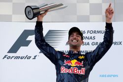 FORMULA ONE 2016 : Ricciardo Juara GP Malaysia, Hamilton Gagal Finis