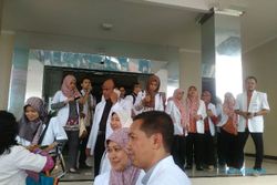 UNJUK RASA PONOROGO : Tolak Program DLP, Puluhan Dokter Demo di Kantor Dinkes Ponorogo