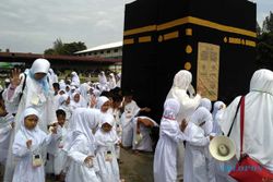 Ribuan Anak Ikut Manasik Haji di Masjid Agung Kulonprogo