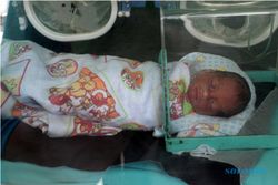 PENEMUAN BAYI KARANGANYAR : Bayi Perempuan Di Bak Mobil Diduga Lahir Prematur