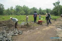 INDUSTRI WONOGIRI : Pabrik Tripleks Sedang Dibangun di Ngadirojo