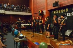 KAMPUS DI SALATIGA : Mahasiswa Baru UKSW Persembahkan Freshmen Concert