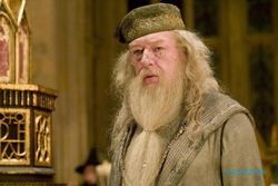 FILM TERBARU : Dumbledore Muncul di Fantastic Beasts