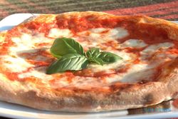 TAHUKAH ANDA? : Piza Dulunya Ternyata Makanan Kaum Miskin Italia