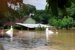 BANJIR KARANGANYAR : Jaten Banjir 1,5 Meter