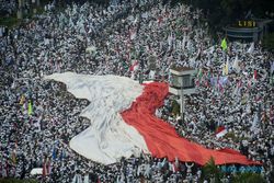 DEMO 2 DESEMBER : Ratusan Anggota FUIS Tetap ke Jakarta