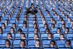 LIGA INGGRIS : Protes FA, Leicester Pakai 30.000 Topeng Vardy