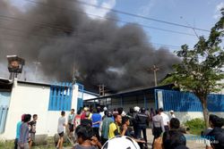 KEBAKARAN SRAGEN : Selidiki Kebakaran 2 Pabrik, Tim Puslabfor Polda Turun Tangan