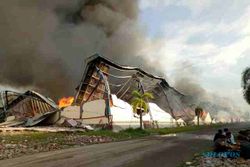 KEBAKARAN SRAGEN : Pemadaman Api di Gudang PT Delta Merlin Butuh 4 Hari