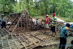 BENCANA PONOROGO : Tanah Ambles, 3 Rumah di Pohijo Sampung Roboh