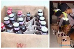 RAZIA SALATIGA : Jelang Tahun Baru, Polisi Salatiga Rampas Ratusan Botol Miras