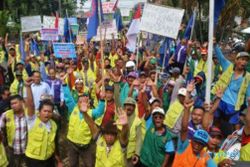 FOTO WISATA KUDUS : Pengemudi Becak dan Ojek Kudus Demo