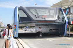 Sempat Bikin Takjub, Bus Futuristis Tiongkok Sekarang Cuma Diparkir