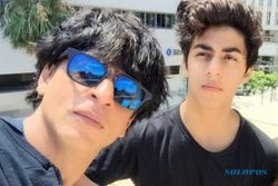 BOLLYWOOD : Shah Rukh Khan Pengin Bikin Boy Band Bareng Anaknya